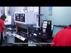 Интерактивная доска с сенсорным экраном на стене